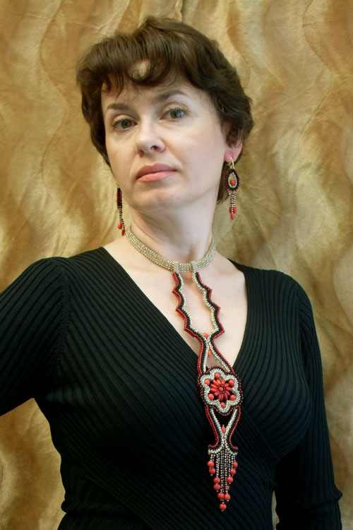 Svetlana Nebolsina and her bead paintings