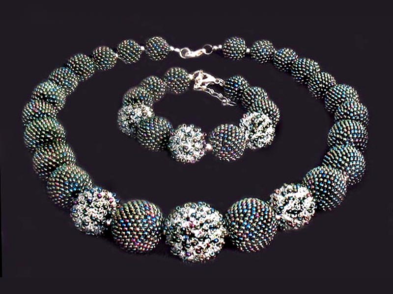 Beaded jewelry by Olga Lizunova