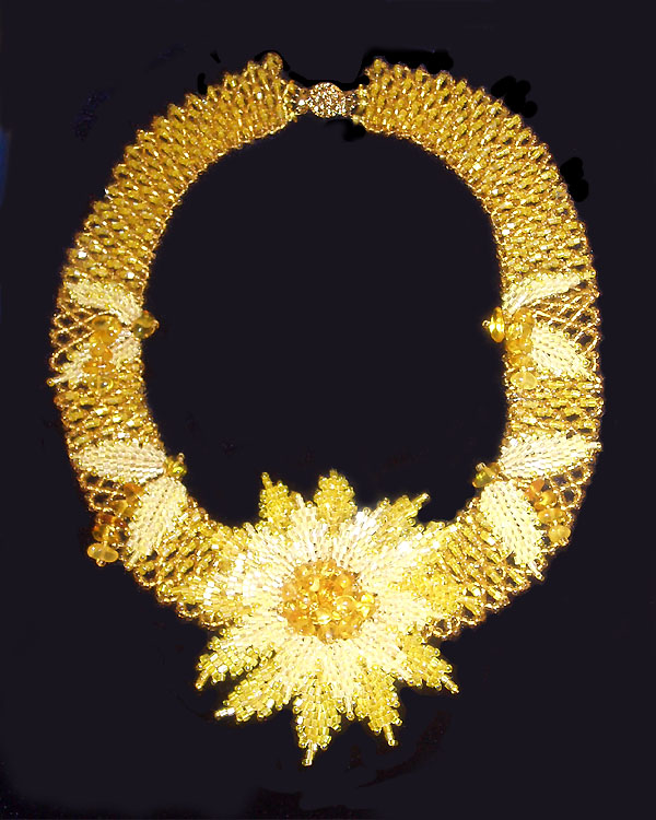 Beaded necklace by Galina Pchelkina