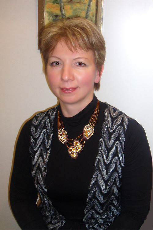 Beaded jewelry artist Natalia Berezovskaya