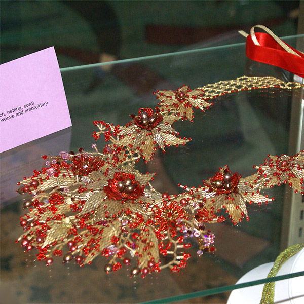 2009 Bead & Button Show - Bead Dreams Exhibition: Christmas Eve Necklace